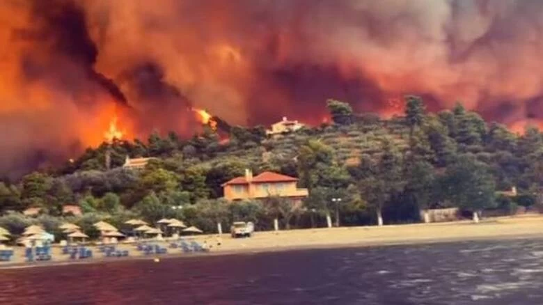 Απίστευτη καταγγελία για τη Β.Εύβοια: «Μαζέψτε τους Ρουμάνους πυροσβέστες γιατί θα τα σβήσουν όλα»